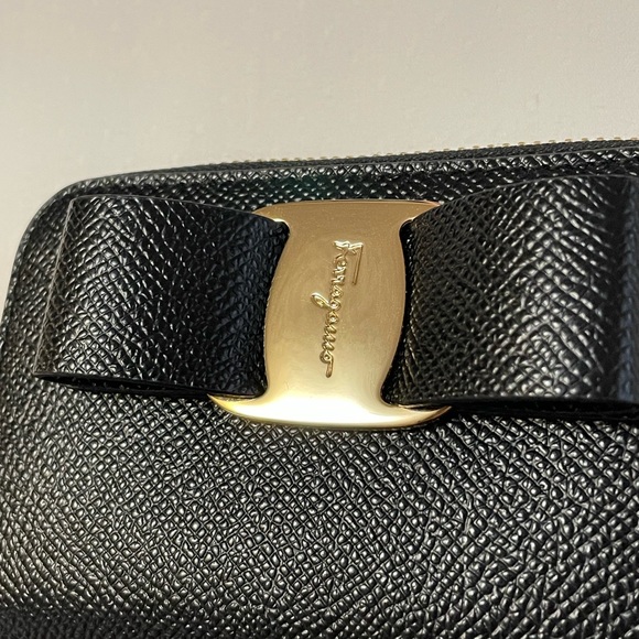 Ferragamo | Vara Leather Coin Purse - Picture 2 of 14